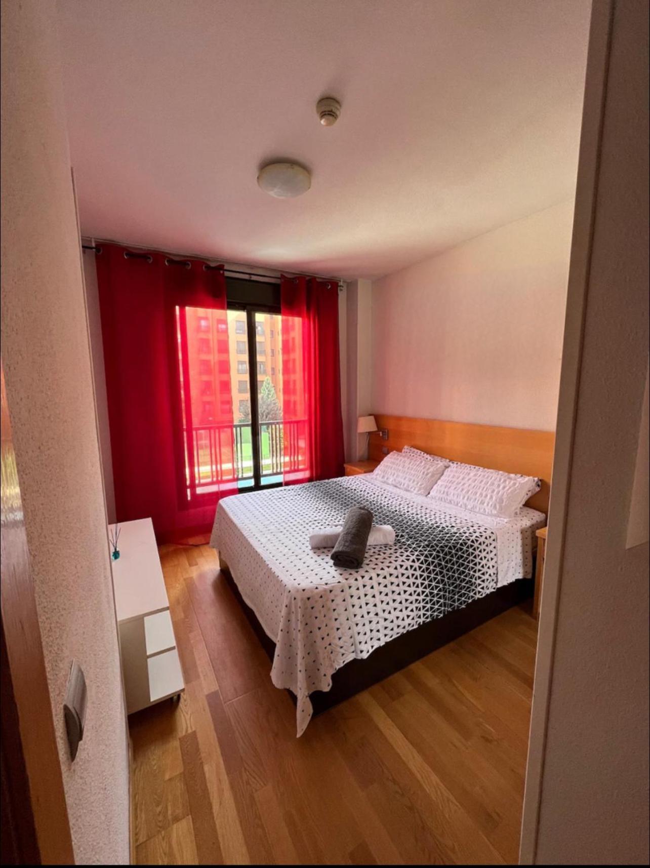 Samaniego Suite, Airport, Ifema Turistico Madrid Exterior foto